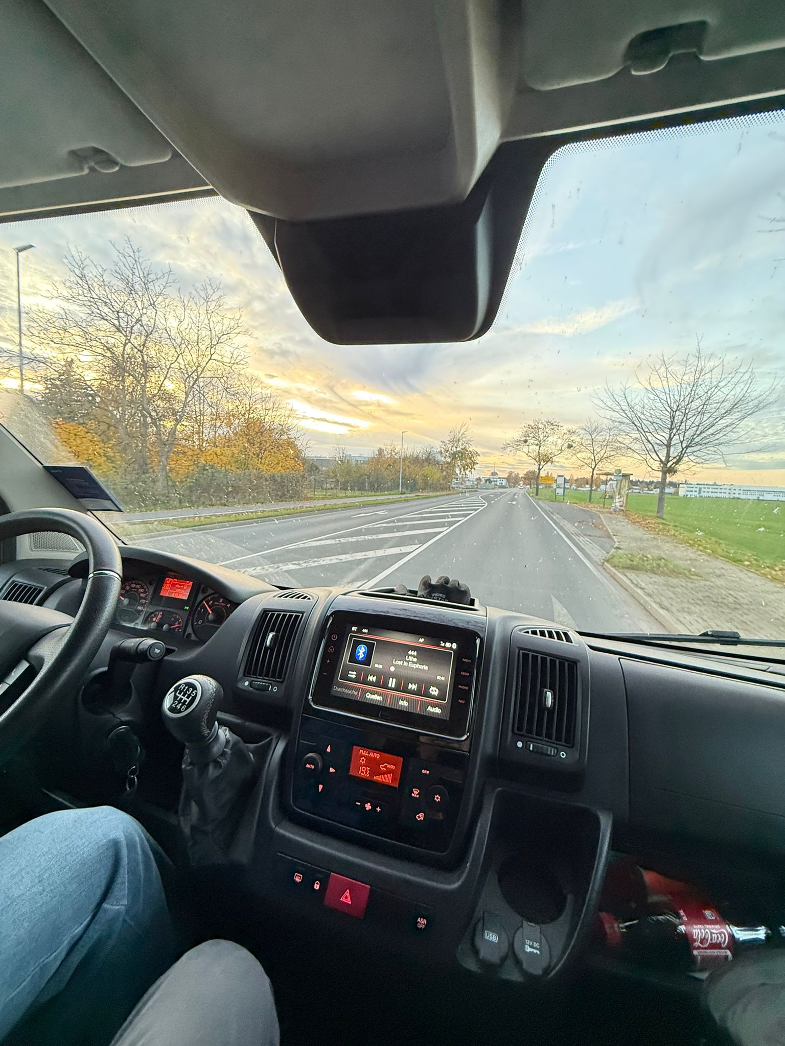 Transporter auf dem Weg zum Einsatz